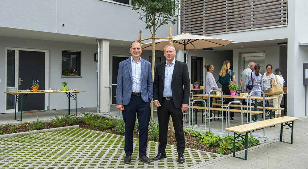 Mieterfest in Fürstenfeldbruck (von links) Oberbürgermeister Christian Götz mit OH-Geschäftsführer Jan Termin (Foto: F. Blattl)